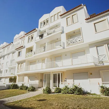 12 - Baleal Surf Apartment