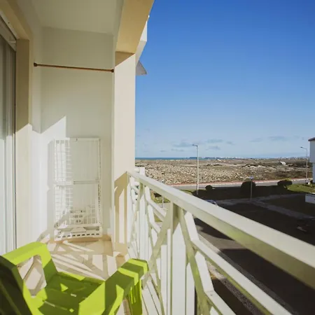 12 - Baleal Surf Apartment